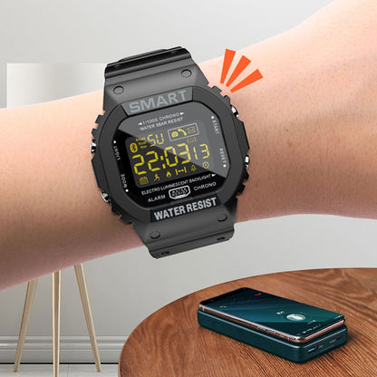 Lokmat MK22 1,21 pouces FSTN LCD Écran 50m Montre Intelligente Étanche, Rappel d'Informations de Support / Caméra à Distance / Enregistrement Sportif