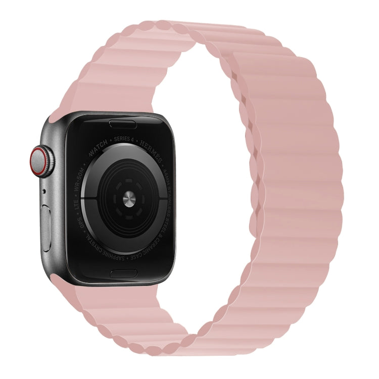 Bracelet de montre à sangle courte intégrée magnétique en silicone pour la série Apple Watch, 7 41mm / 6&SE&5&4 40mm / 3&2&1 38mm, 7 45mm / 6&SE&5&4 44mm / 3&2&1 42mm