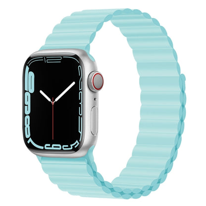 Bracelet de montre magnétique en silicone pour la série Apple Watch, 7 45mm / 6&SE&5&4 44mm / 3&2&1 42mm, 7 41mm / 6&SE&5&4 40mm / 3&2&1 38mm