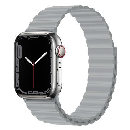 Bracelet de montre magnétique en silicone pour la série Apple Watch, 7 45mm / 6&SE&5&4 44mm / 3&2&1 42mm, 7 41mm / 6&SE&5&4 40mm / 3&2&1 38mm