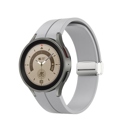 Bracelet de montre en silicone à boucle argentée pliante, For Samsung Galaxy Watch5 40&44mm / Pro 45mm