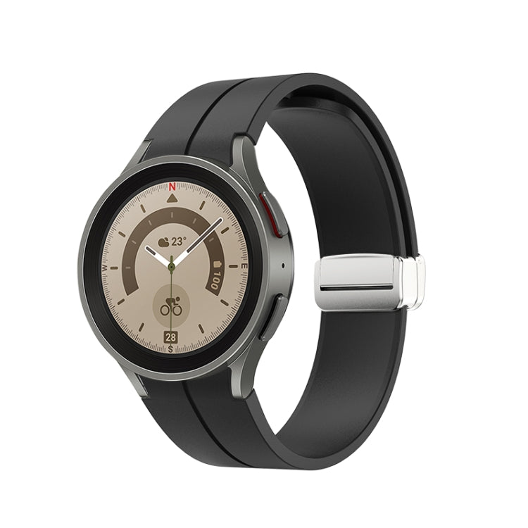 Bracelet de montre en silicone à boucle argentée pliante, For Samsung Galaxy Watch5 40&44mm / Pro 45mm