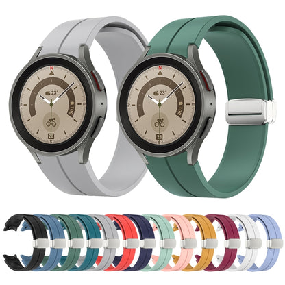 Bracelet de montre en silicone à boucle argentée pliante, For Samsung Galaxy Watch5 40&44mm / Pro 45mm