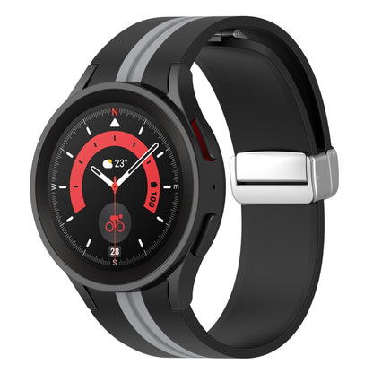 Bracelet de montre en silicone à boucle argentée bicolore, For Samsung Galaxy Watch 5 Pro