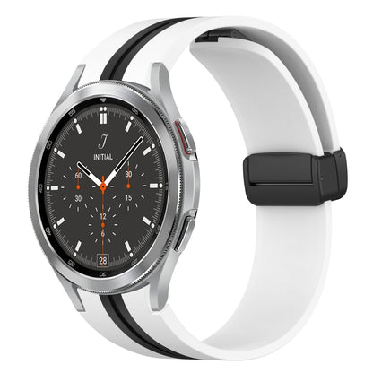 Bracelet de montre en silicone à fermoir magnétique pliant, For Samsung Galaxy Watch 5 44mm, For Samsung Galaxy Watch 5 40mm, For Samsung Galaxy Watch 4 44mm, For Samsung Galaxy Watch 4 40mm, For Samsung Galaxy Watch 4 Classic 46mm                     ...